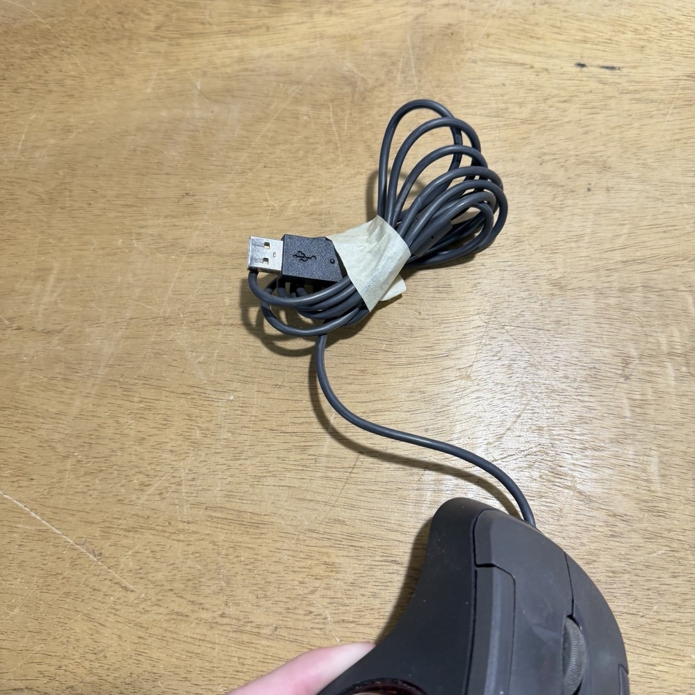 Microsoft Trackball Optical 1.0 (D67-00001), Tested Computer Mouse 2000s - Picture 9 of 10
